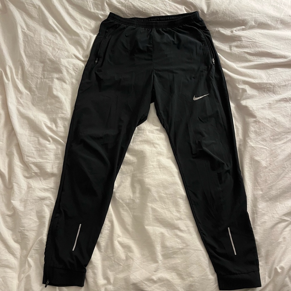 Black Nike Dri-Fit Running Jogger Sweatpants size M